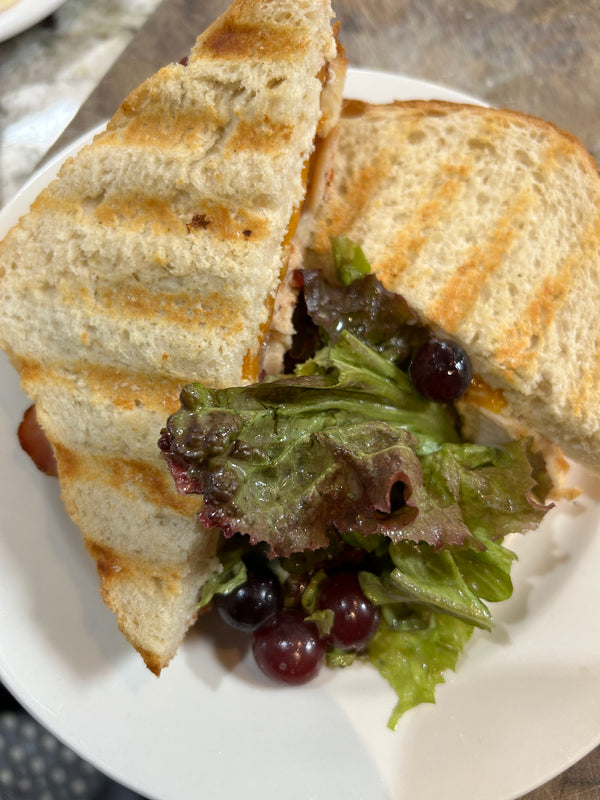 Cafe, CCF Chicken Sandwich w/Bacon & Cheddar